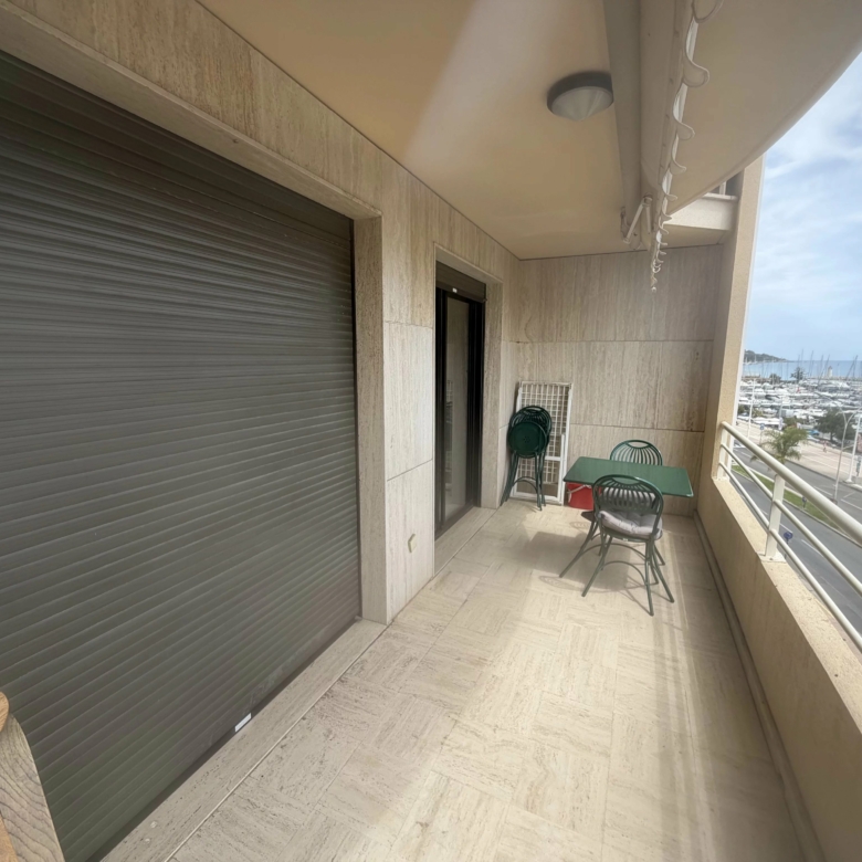 MENTON GARAVAN FRONT DE MER VUE PANORAMIQUE, TERRASSE ET GARAGE