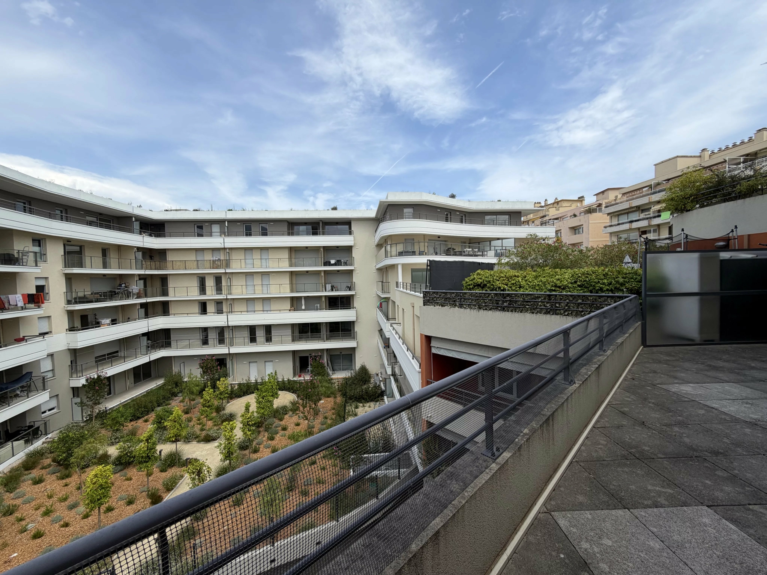 APPARTEMENT TROIS PIECES CARNOLES – ROQUEBRUNE CAP MARTIN