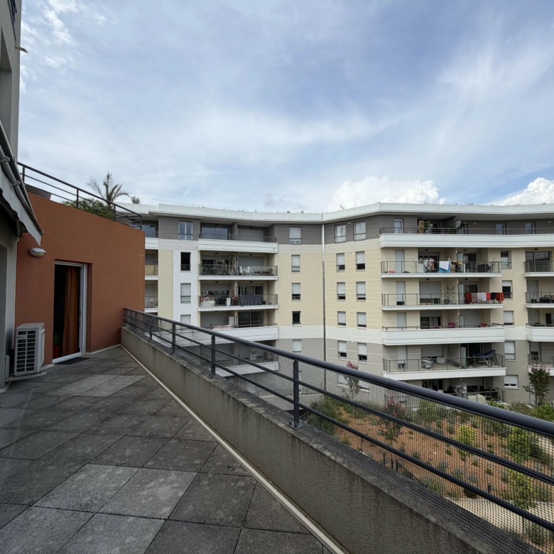 APPARTEMENT TROIS PIECES CARNOLES – ROQUEBRUNE CAP MARTIN