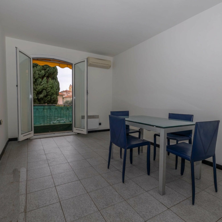 Appartement loué avec un bail de 3 ans.