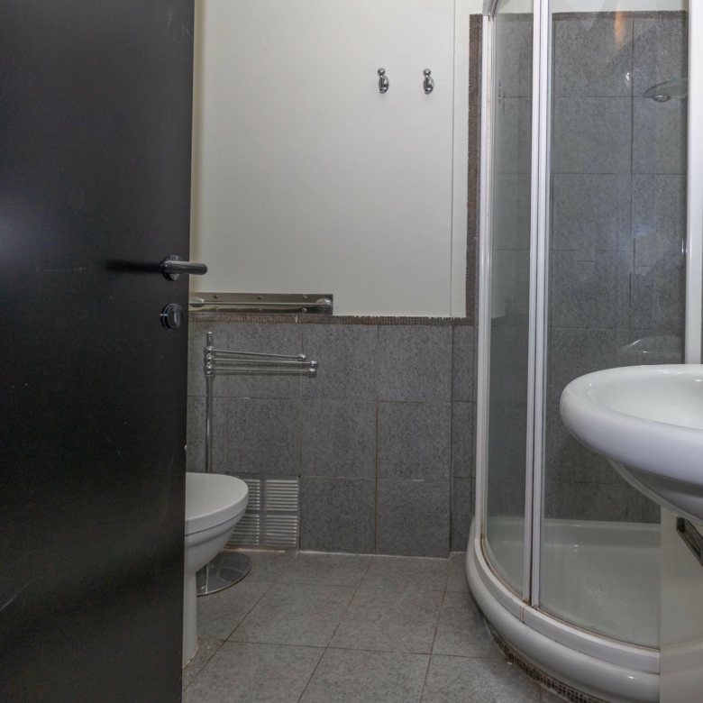 Appartement loué avec un bail de 3 ans.