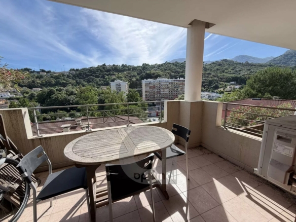 Studio avec terrasse et parking – Domaine des Castagnins