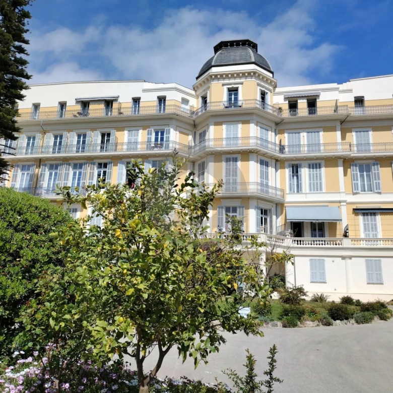 A LOUER : Menton Centre – Spacieux 3P – Cave – Garage