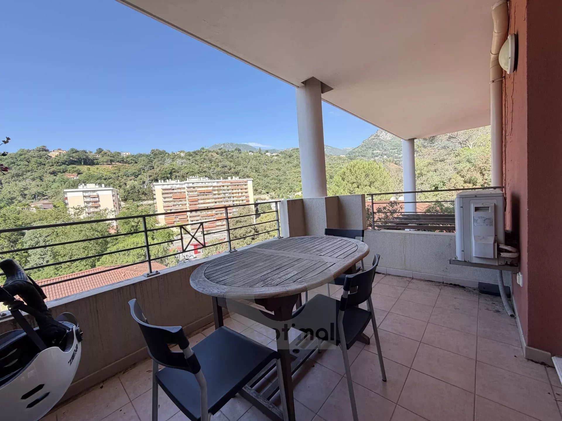 4492e32efc30652738c6fa4c0b6c60ce_920b0a19c4_1920-original-170280-0.jpg Studio avec terrasse et parking – Domaine des Castagnins