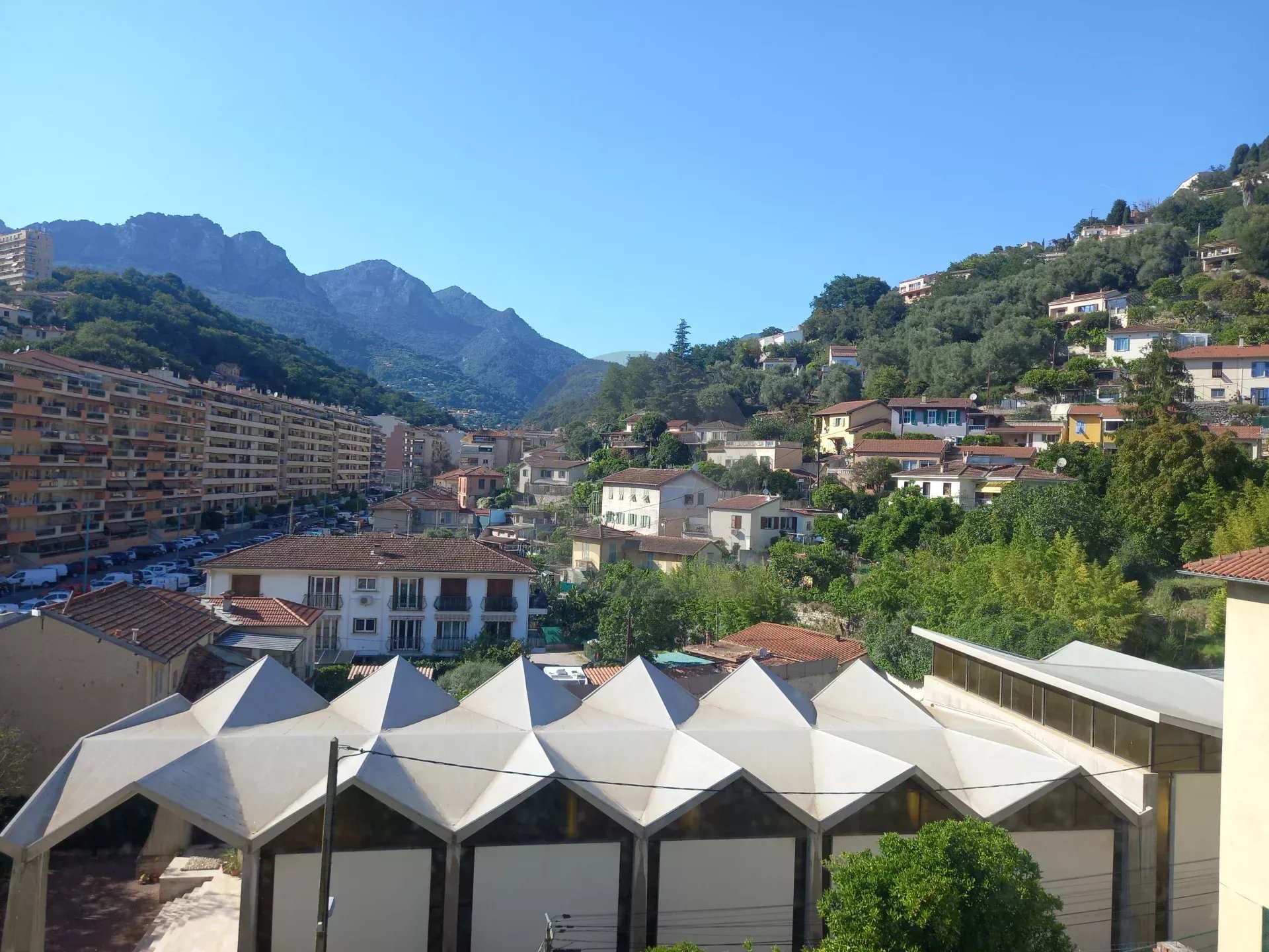 Beau 3 pièces avec grande terrasse