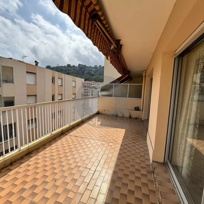 Beau 3 pièces avec grande terrasse