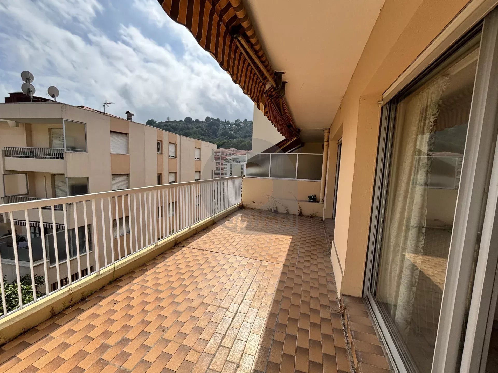 Beau 3 pièces avec grande terrasse