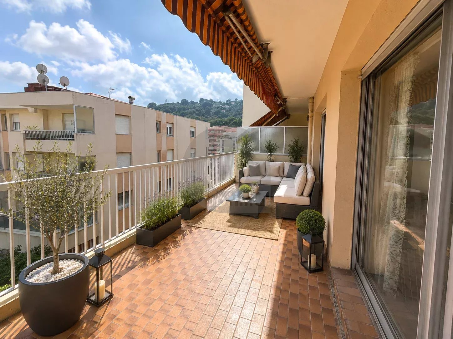 Beau 3 pièces avec grande terrasse