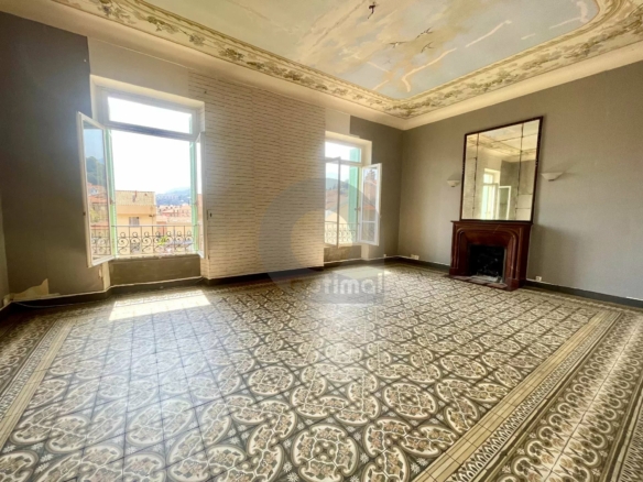 Exclusivité : Appartement de caractère 4P 127m²