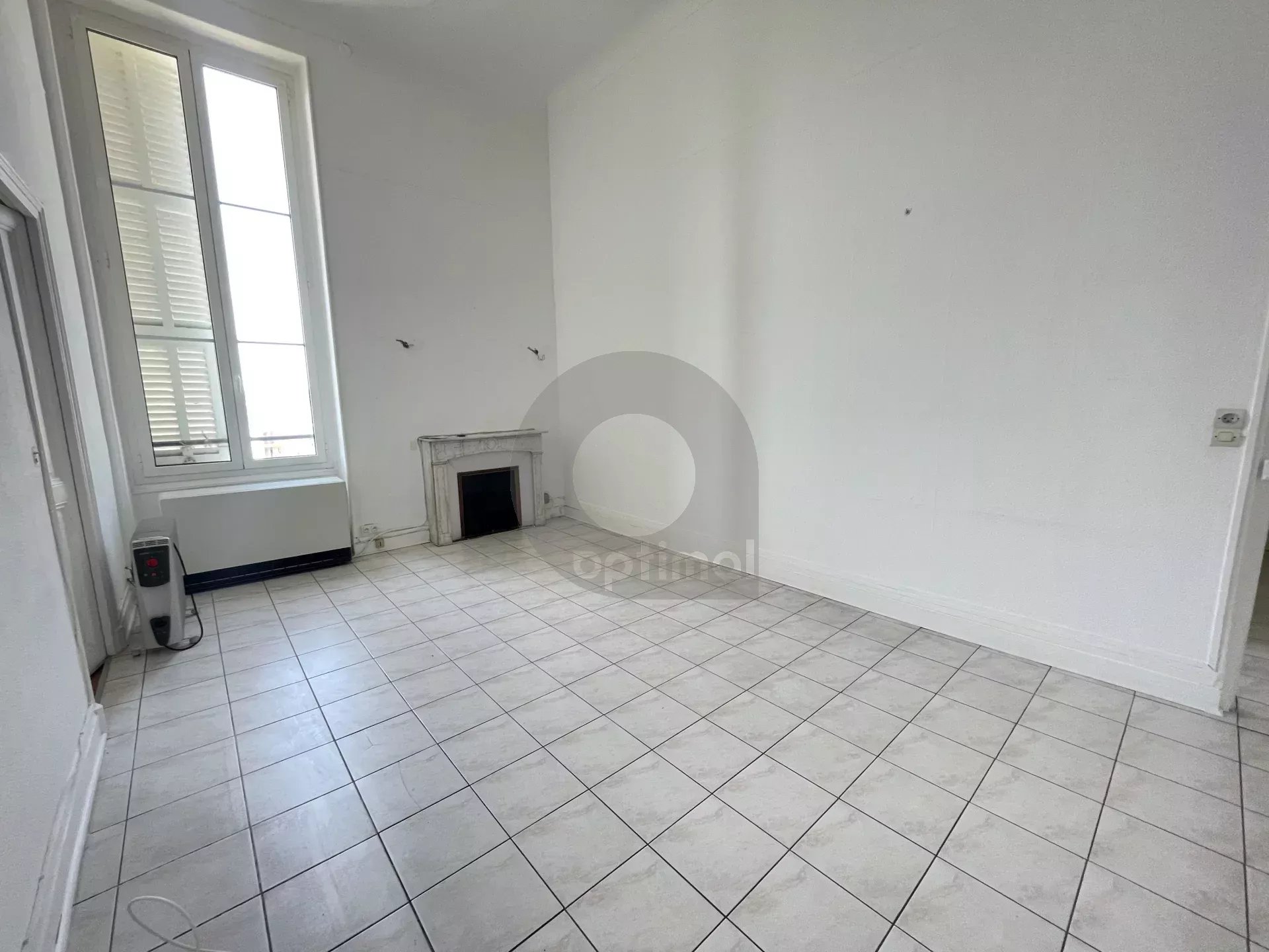 A LOUER : Menton Centre – Spacieux 3P – Cave – Garage