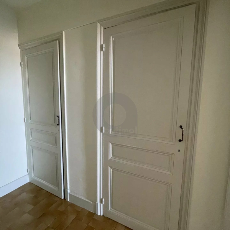A LOUER : Menton Centre – Spacieux 3P – Cave – Garage