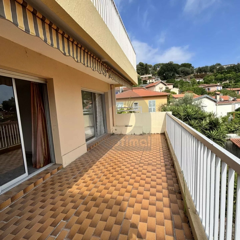 Beau 3 pièces avec grande terrasse