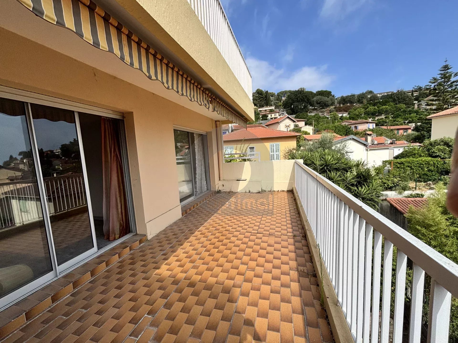 Beau 3 pièces avec grande terrasse