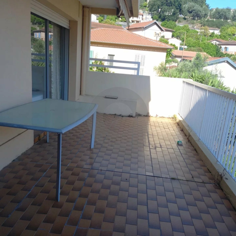 Beau 3 pièces avec grande terrasse