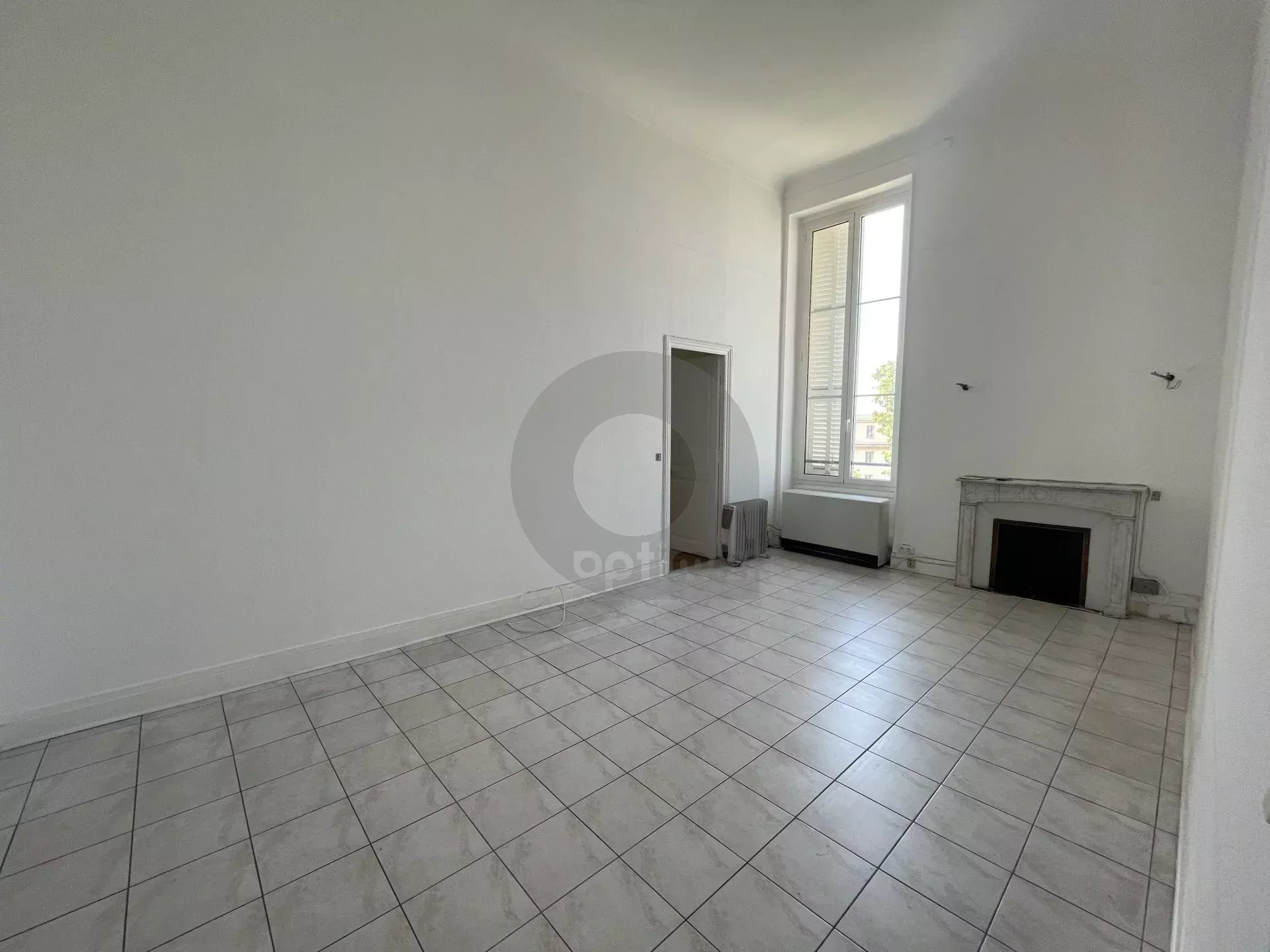 A LOUER : Menton Centre – Spacieux 3P – Cave – Garage
