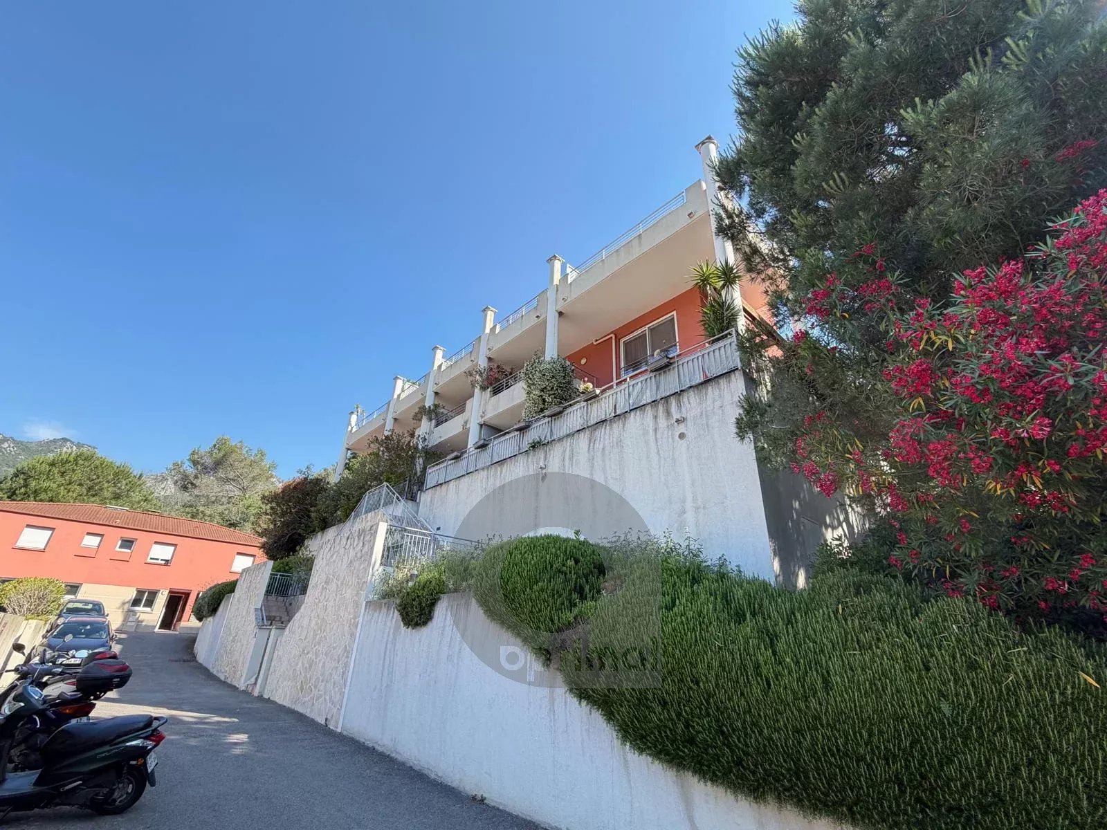 Studio avec terrasse et parking – Domaine des Castagnins