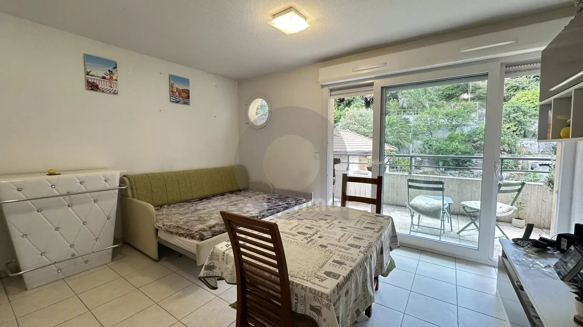 MENTON BORRIGO: AGREABLE STUDIO AVEC BALCON