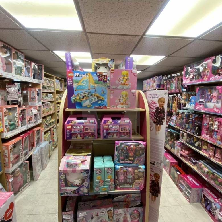 A VENDRE MENTON CARRE D’OR – FONDS DE COMMERCE JOUETS