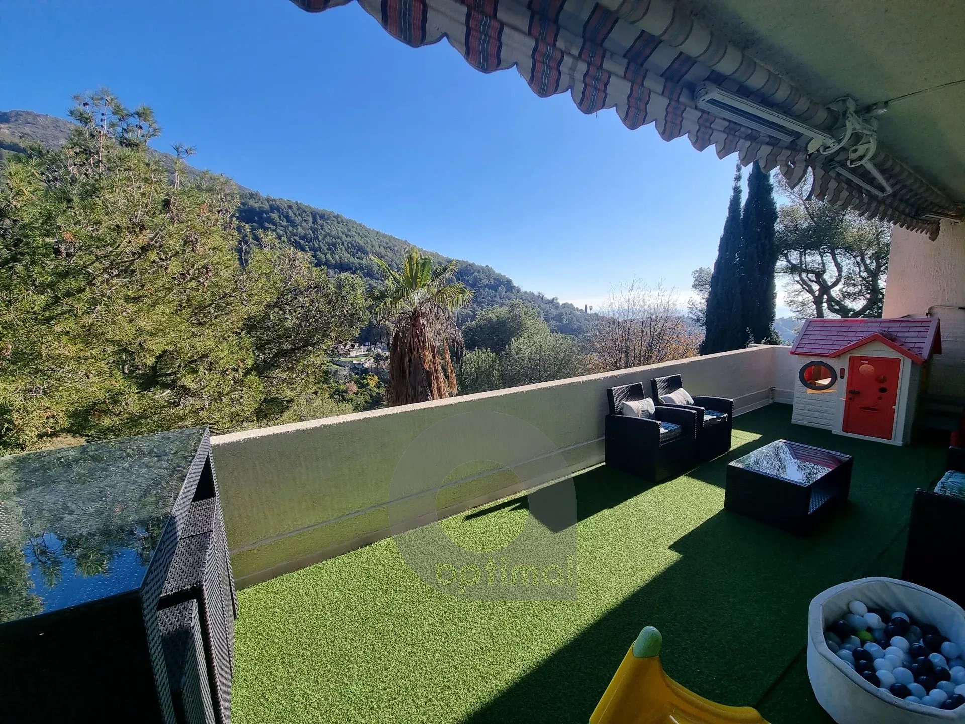 CASTELLAR – villa à 250 mètres de Menton