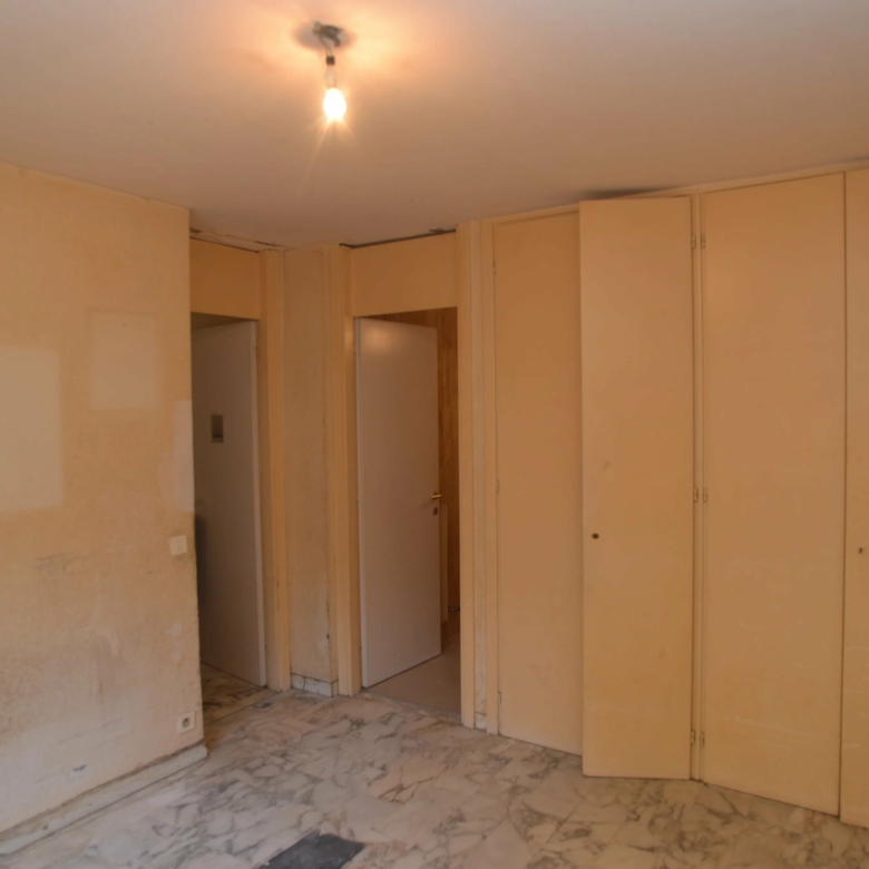 Menton – appartement deux pièces bord de mer à Garavan