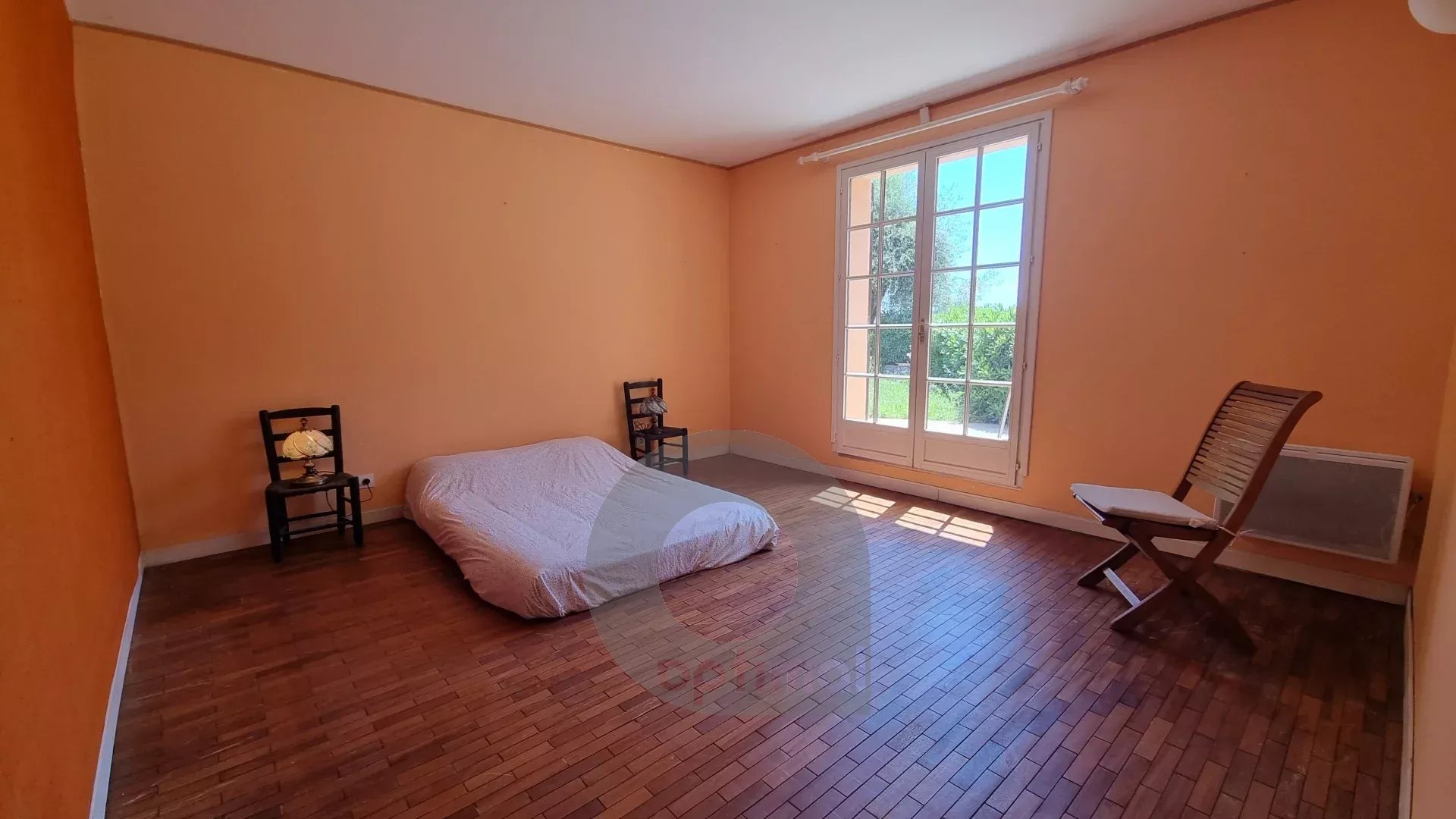 Propriété CASTELLAR villa 188 m² bassin terrain vue mer