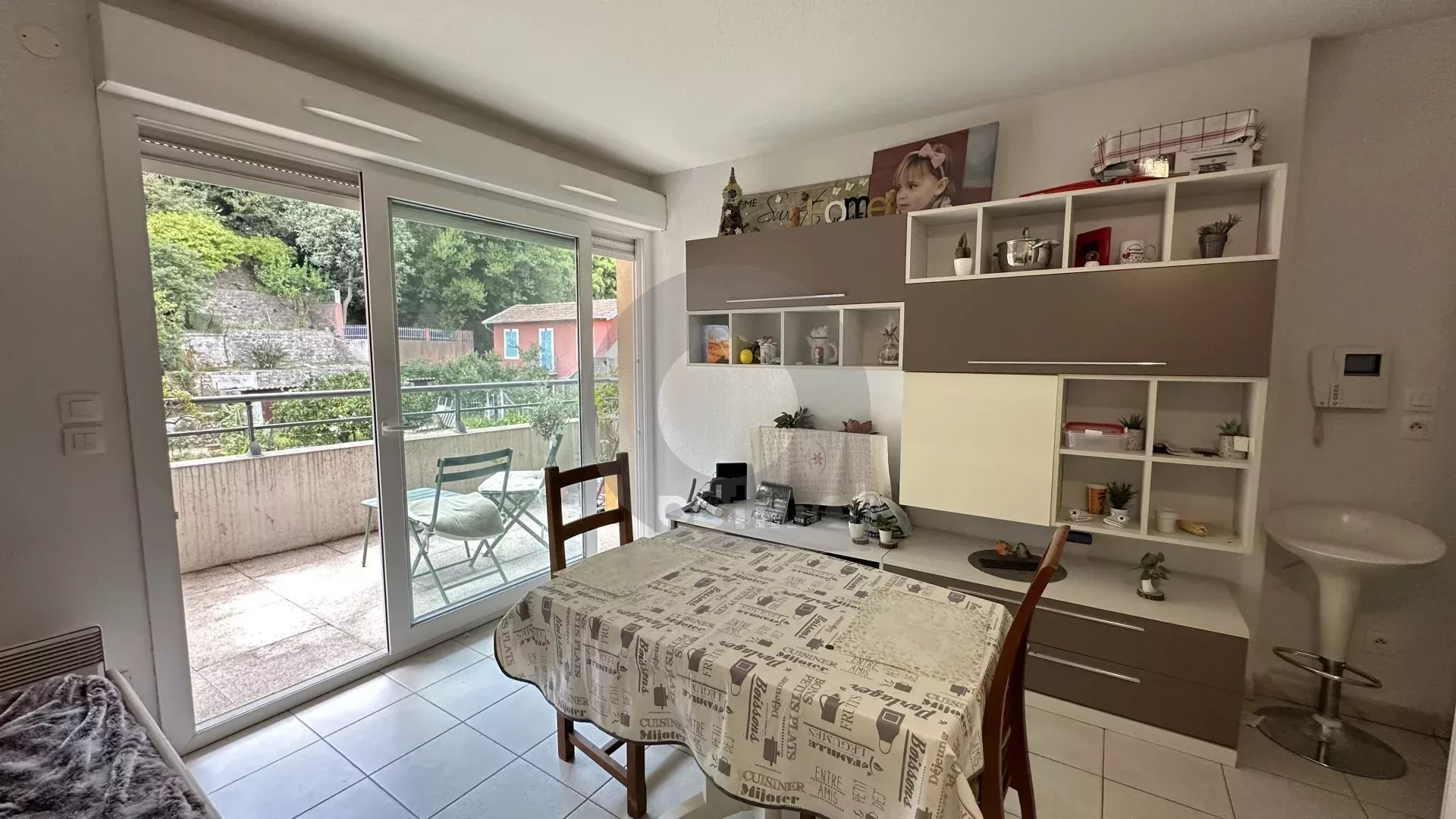 MENTON BORRIGO: AGREABLE STUDIO AVEC BALCON