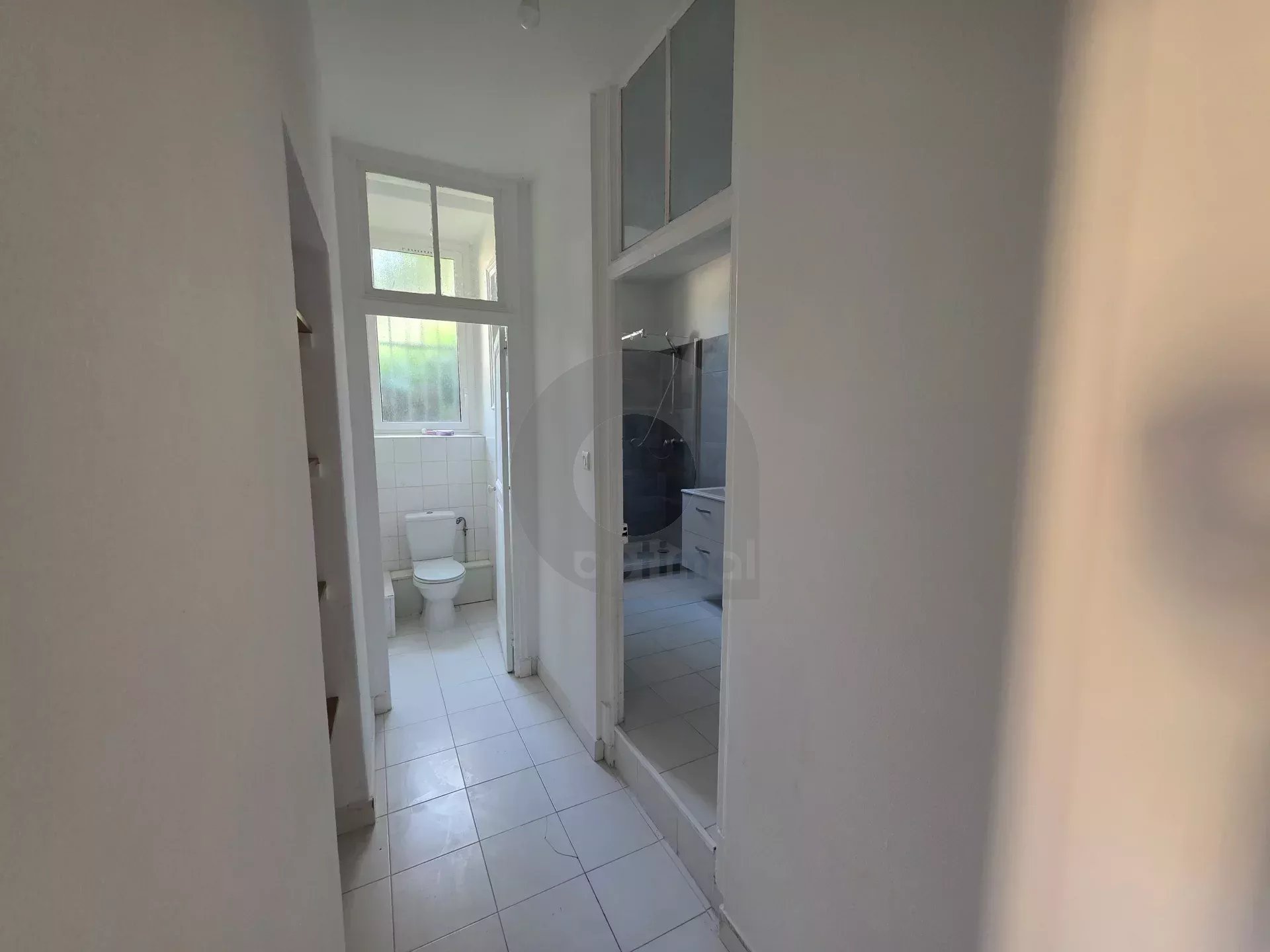 APPARTEMENT TROIS PIECES TERRASSE MENTON PROCHE CENTRE