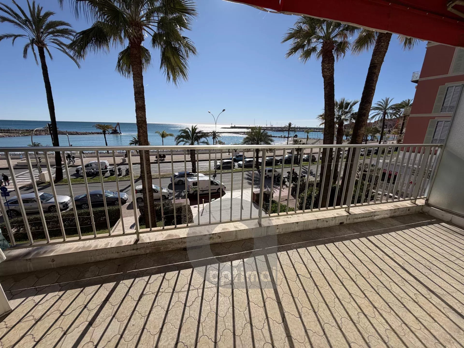 140a5fb3c8017ff7088e45075400e51d_202ded478b_1920-original-174197-0.jpg Front de Mer Grand Standing – Spacieux 3 pièces – Terrasse vue panoramique mer – Cave – Garage en option