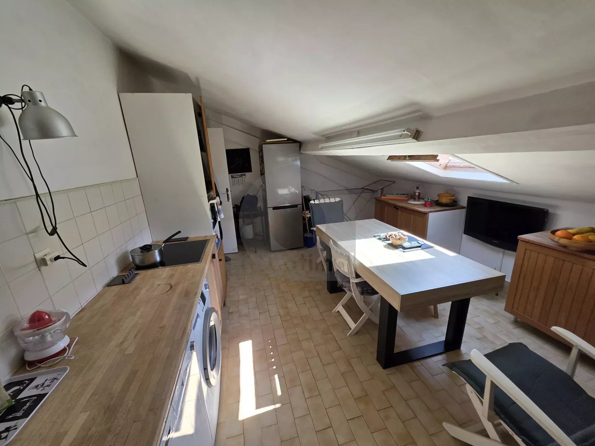 APPARTEMENT TROIS PIECES MENTON MAIRIE DERNIER ETAGE