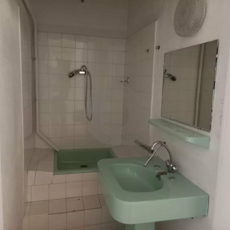 Grand 5 pièces 122 m² plein centre Menton !