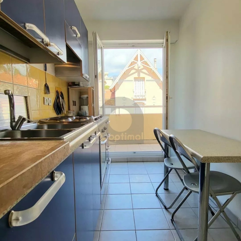Menton – Appartement 3 Pièces – terrasse et garage