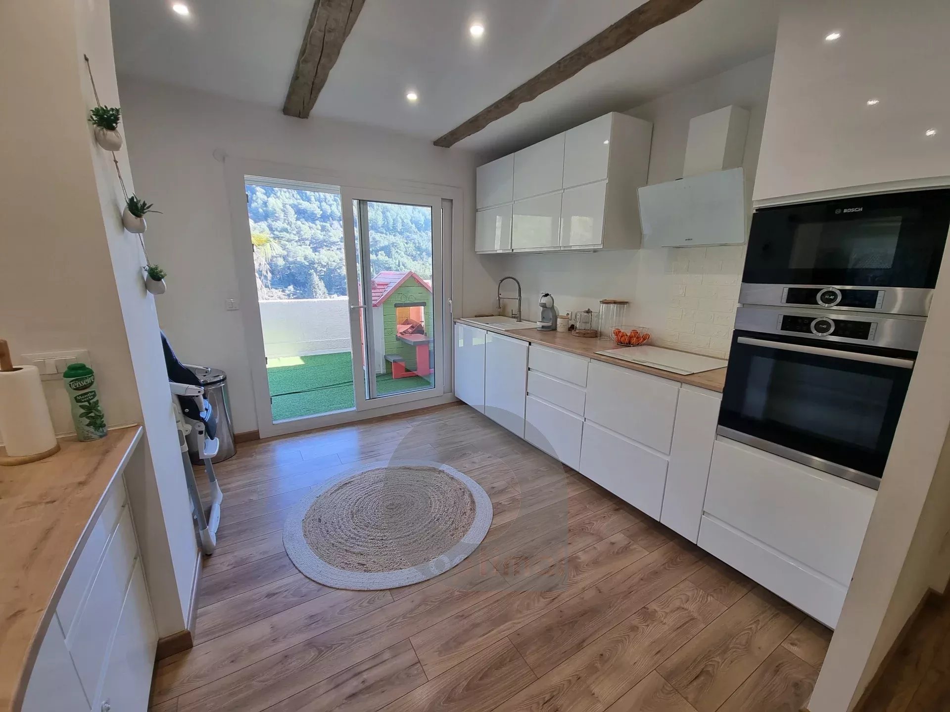 CASTELLAR – villa à 250 mètres de Menton