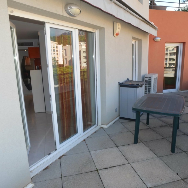 APPARTEMENT TROIS PIECES CARNOLES – ROQUEBRUNE CAP MARTIN