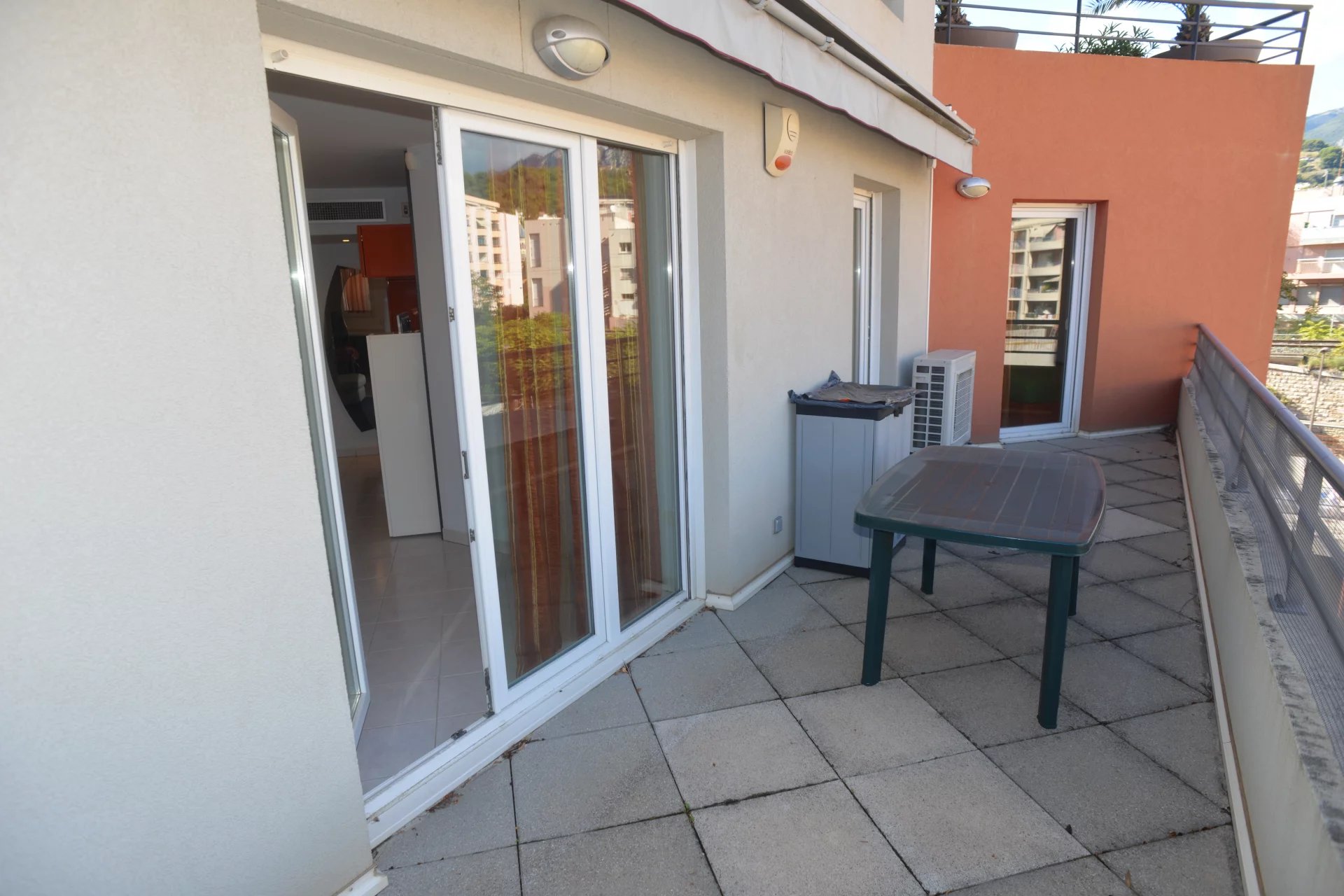 APPARTEMENT TROIS PIECES CARNOLES – ROQUEBRUNE CAP MARTIN