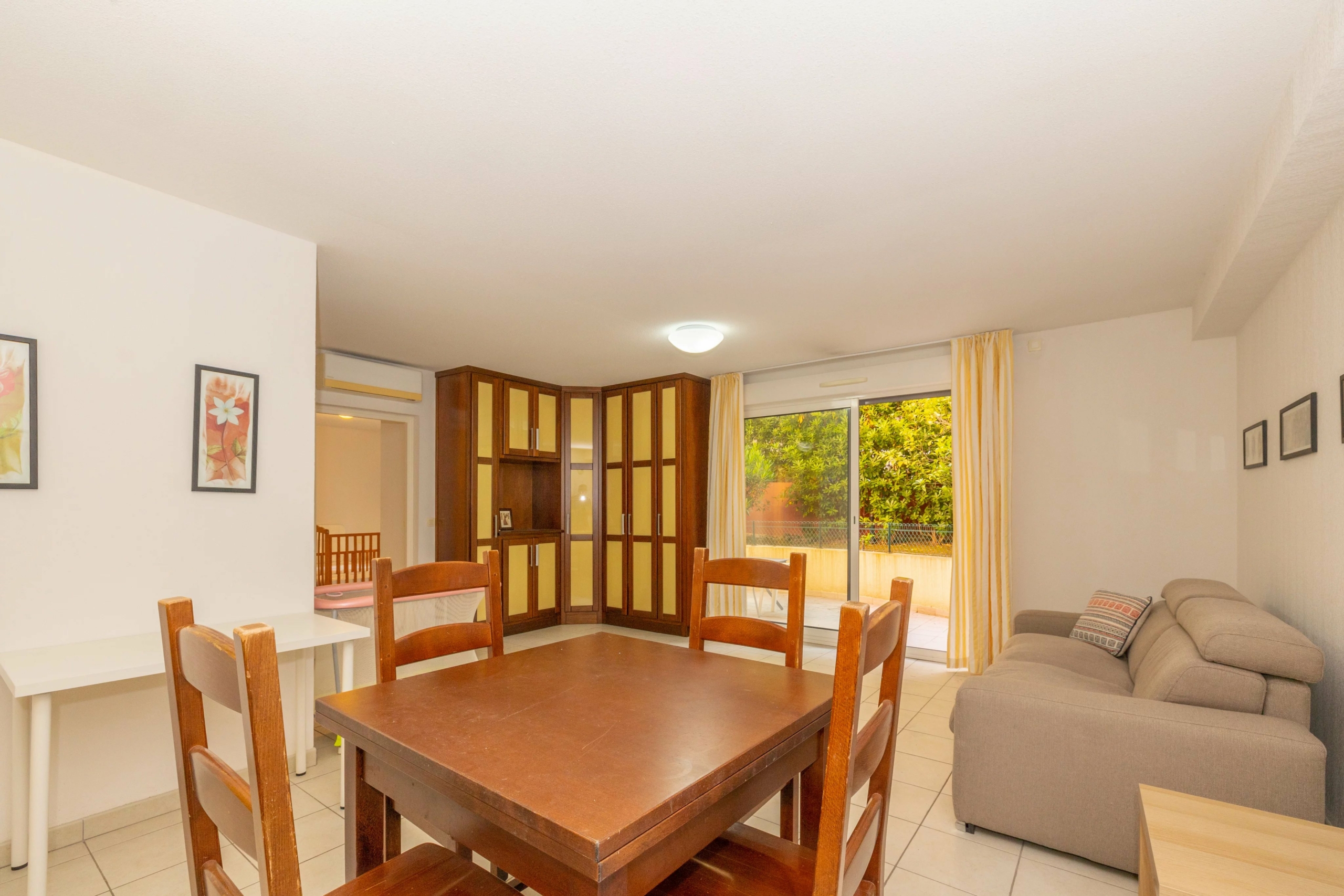 Bel appartement 2 pièces avec terrasse à Menton Garavan