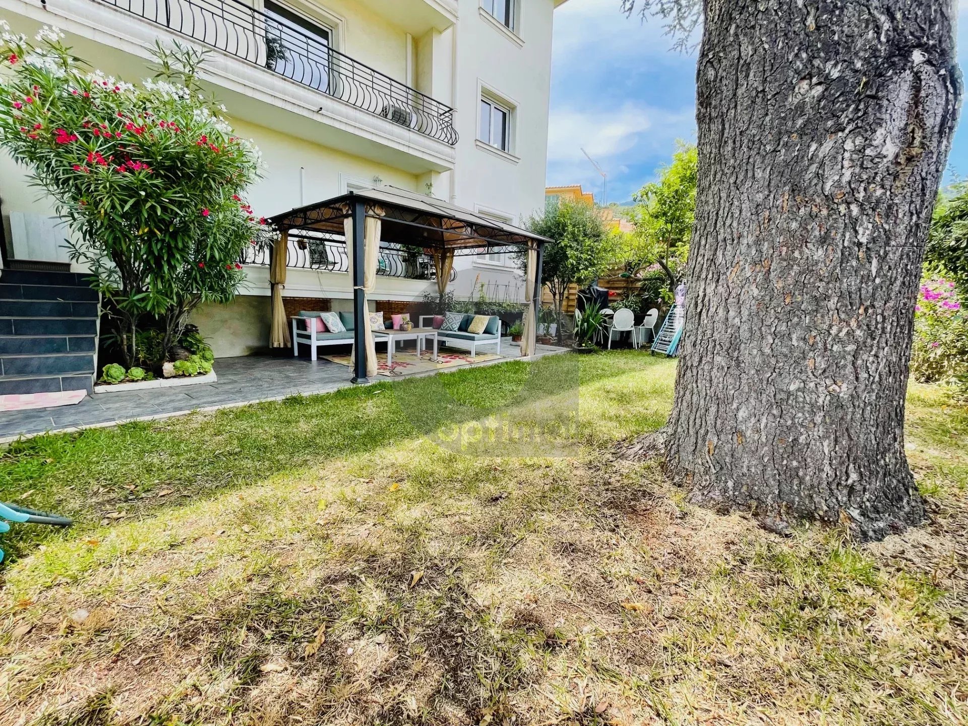 3 pièces plateau du Cap Martin avec JARDIN
