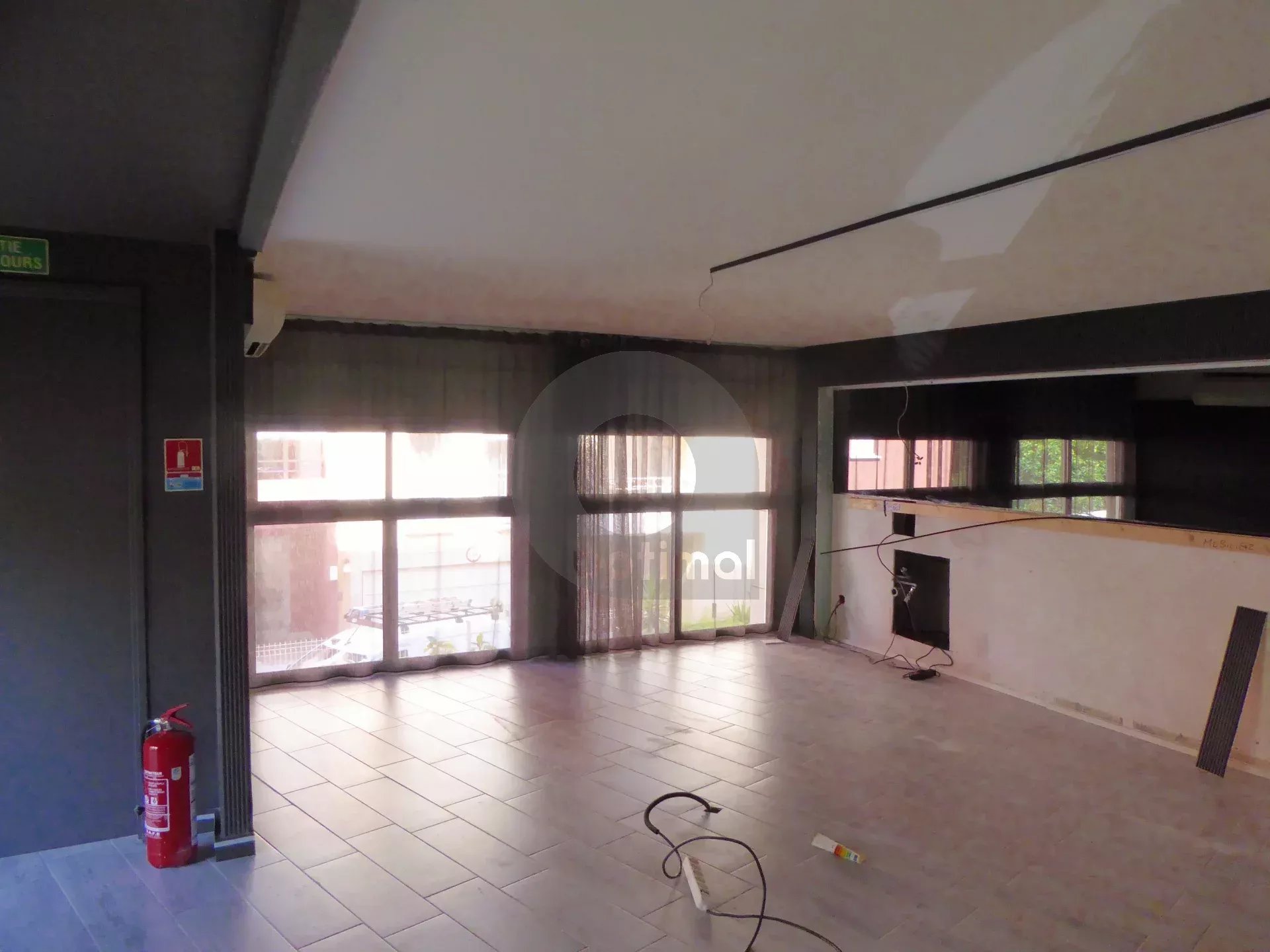 MENTON EXCLUSIVITE LOCAUX PROFESSIONNELS 212 M2