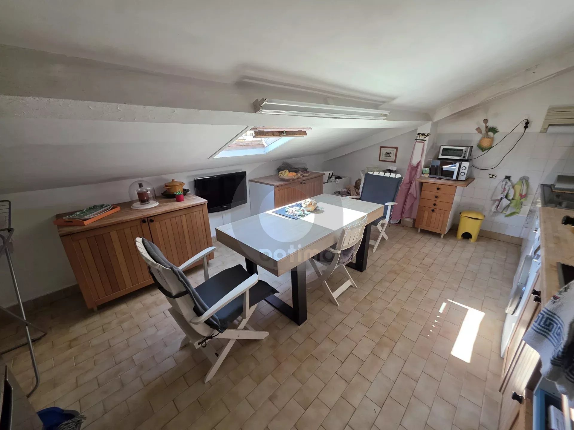 APPARTEMENT TROIS PIECES MENTON MAIRIE DERNIER ETAGE