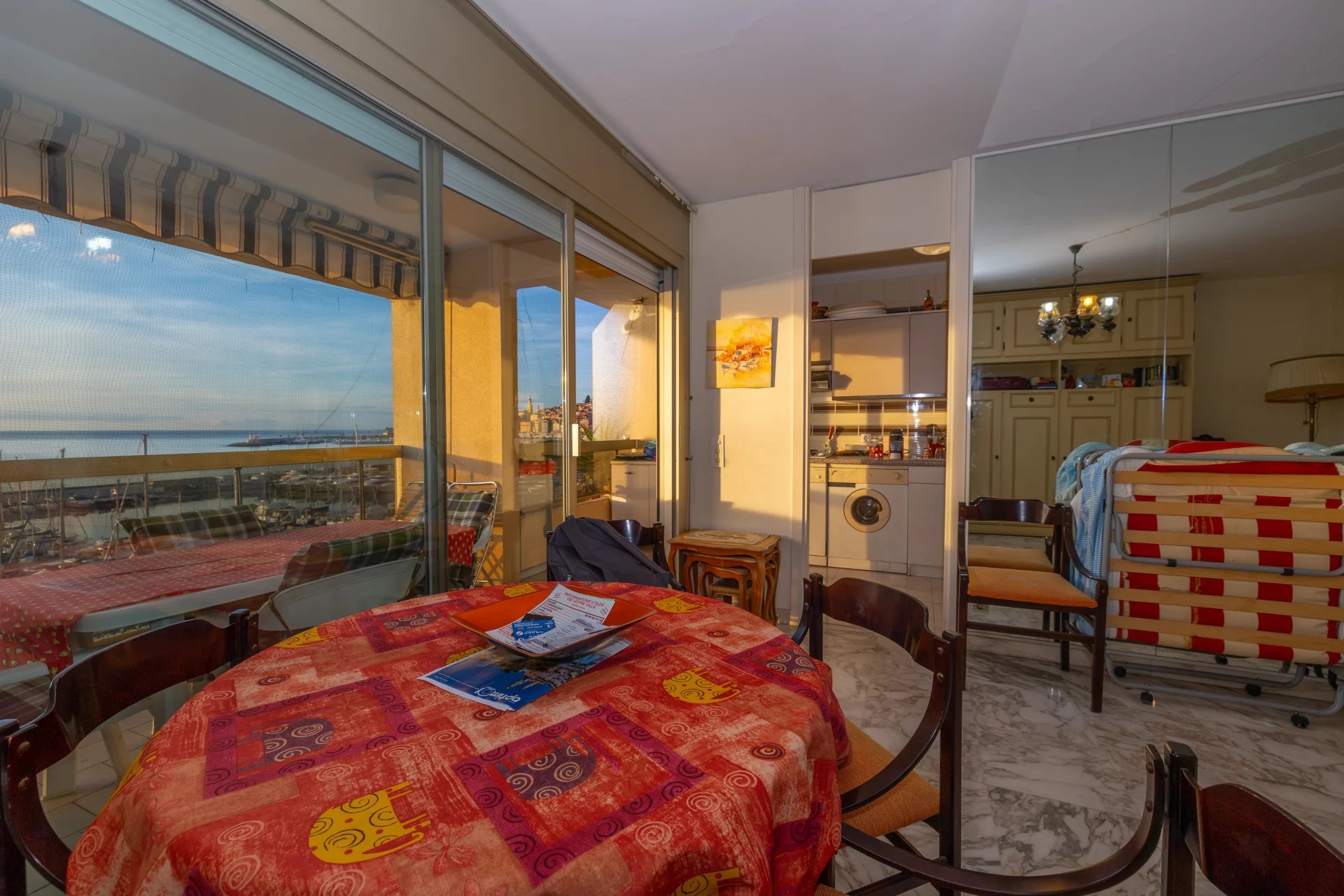Appartement à vendre à Menton vue panoramique Mer et Vieille Ville