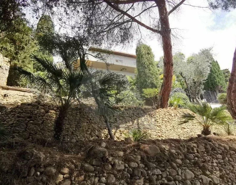 Roquebrune Cap-Martin : Villa 160 m² habitable avec vue panoramique mer et Monaco: