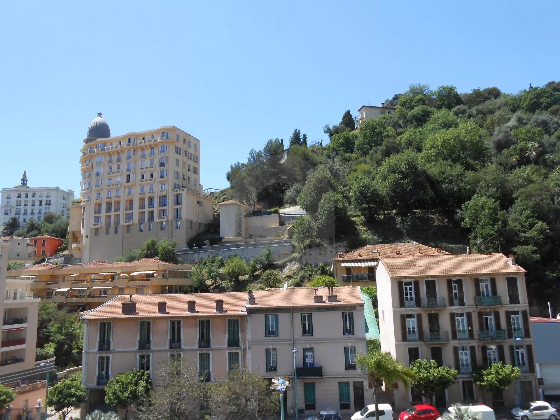 Appartement lumineux avec terrasse à Menton