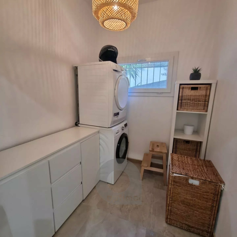 CASTELLAR – villa à 250 mètres de Menton