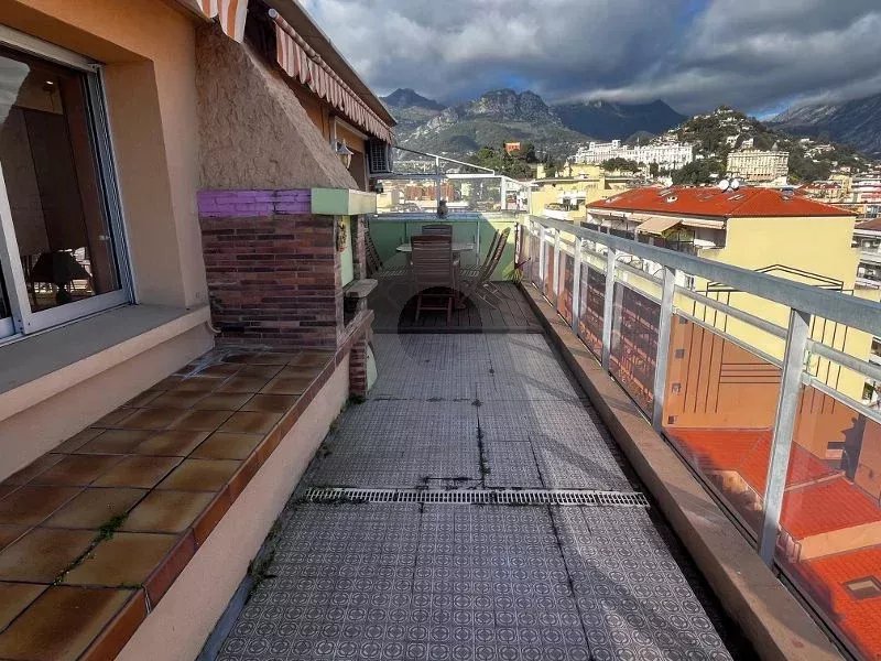 RARE – DERNIER ETAGE