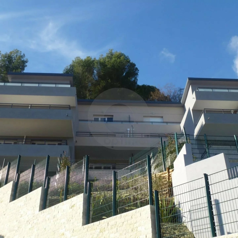 A LOUER : RCM – 2P TERRASSE VUE MER PARKING