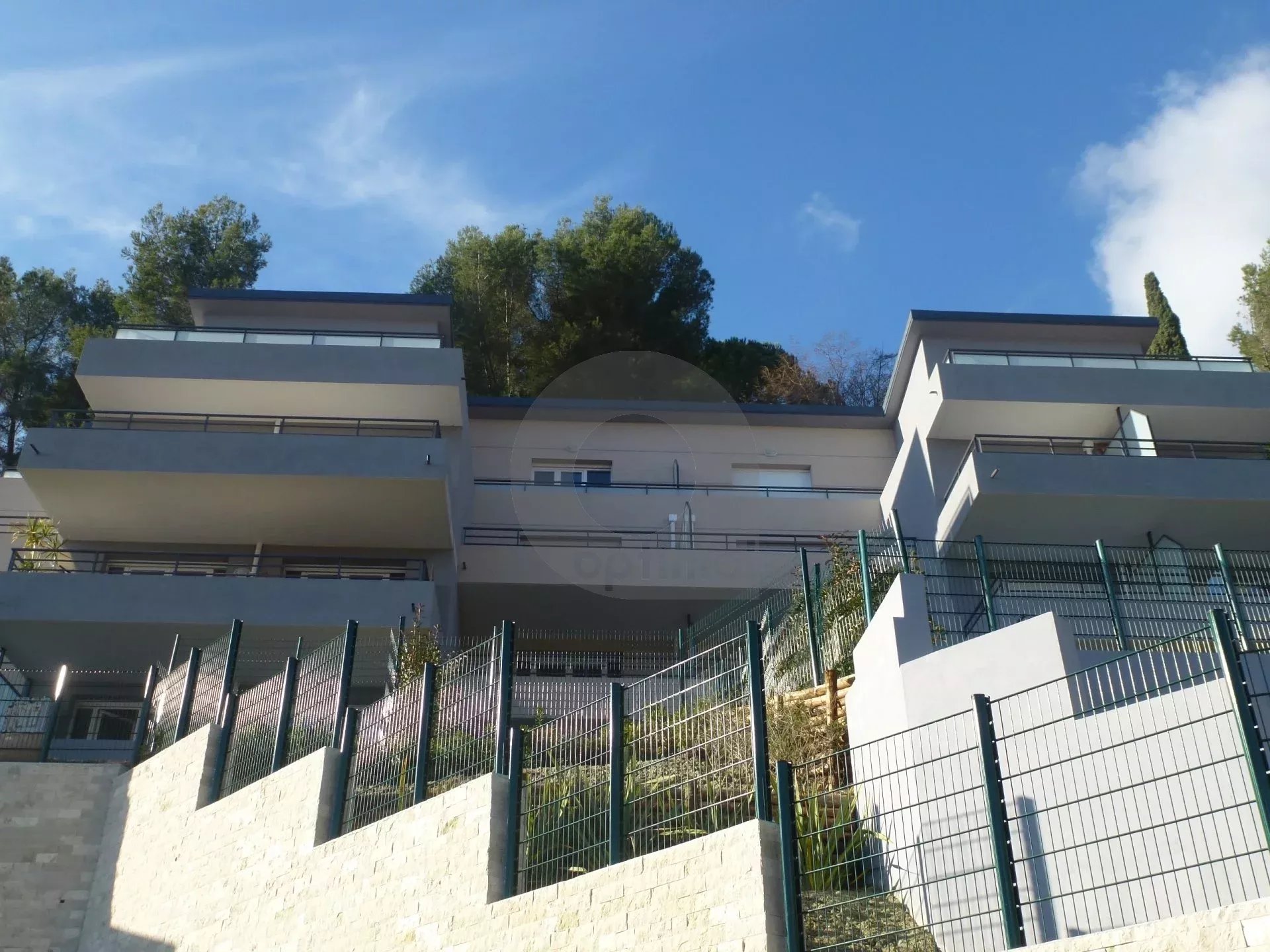 A LOUER : RCM – 2P TERRASSE VUE MER PARKING