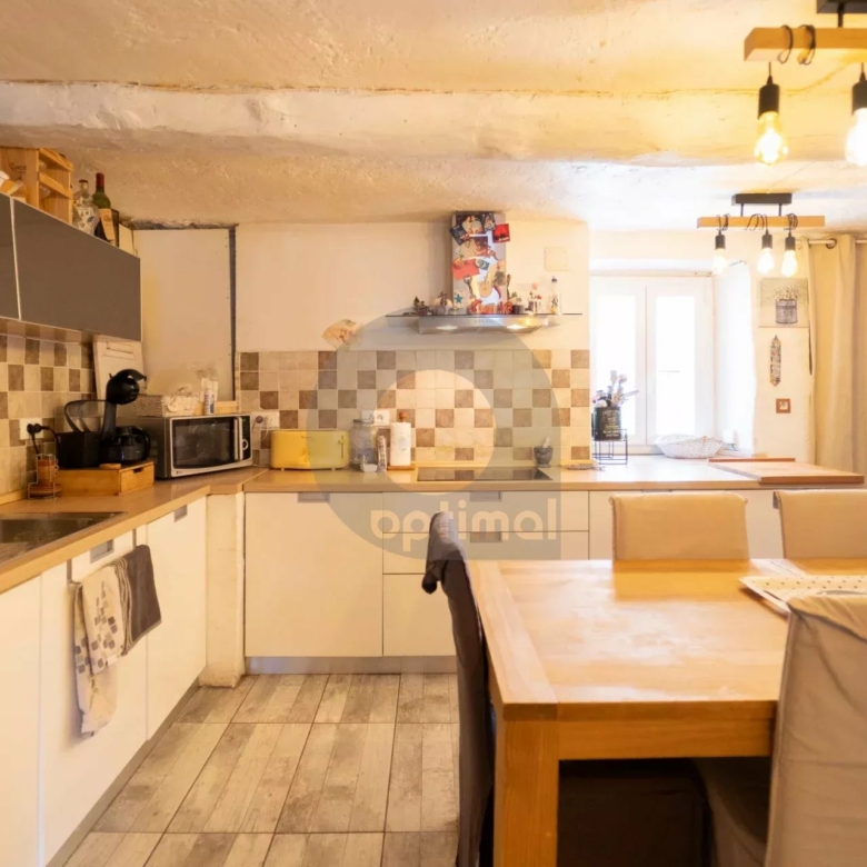 APPARTEMENT CASTELLAR 5 PIECES TRIPLEX