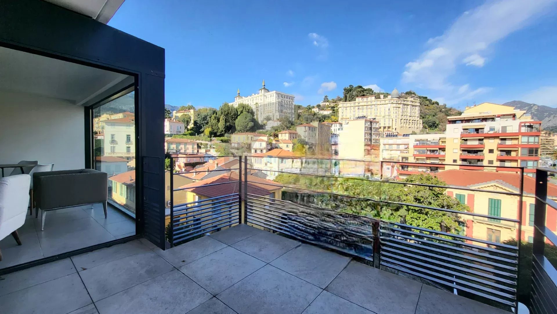 Menton centre – Immeuble neuf – Appartement deux pièces avec terrasse