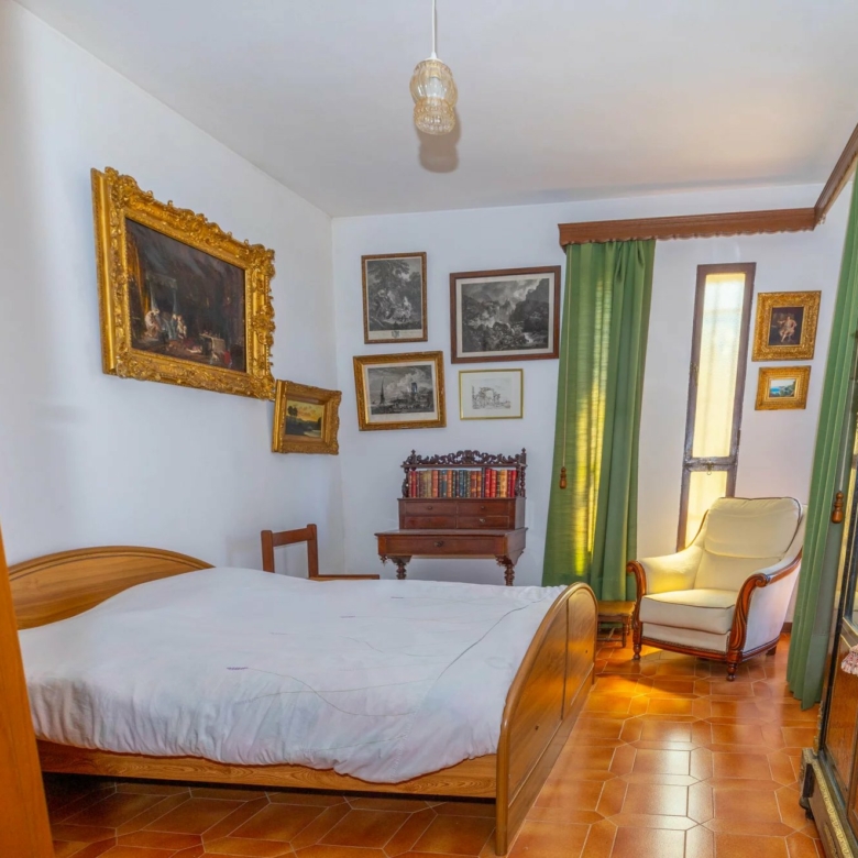 Charmante villa à San Lorenzo avec vue panoramique sur la mer et les montagnes