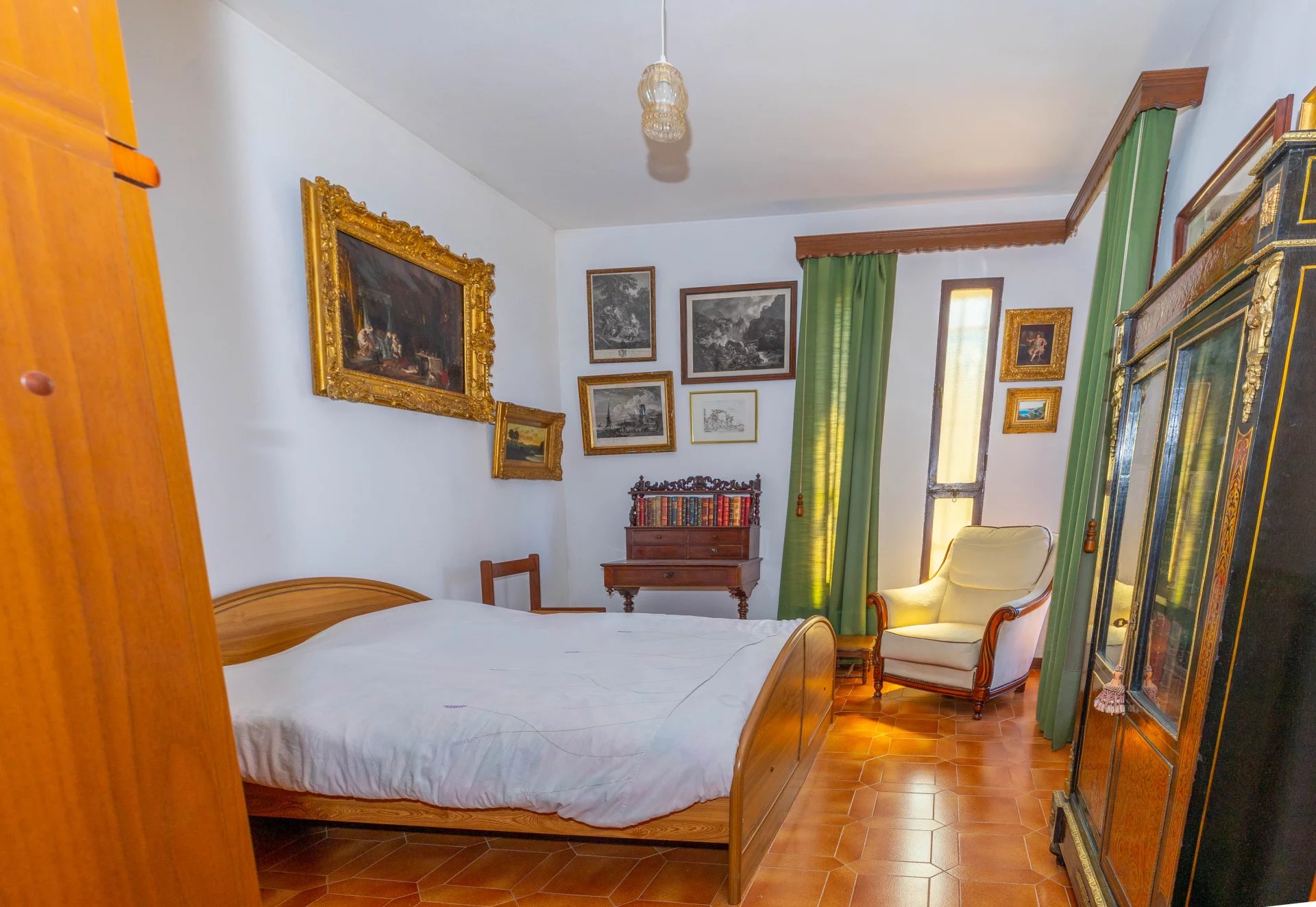 Charmante villa à San Lorenzo avec vue panoramique sur la mer et les montagnes