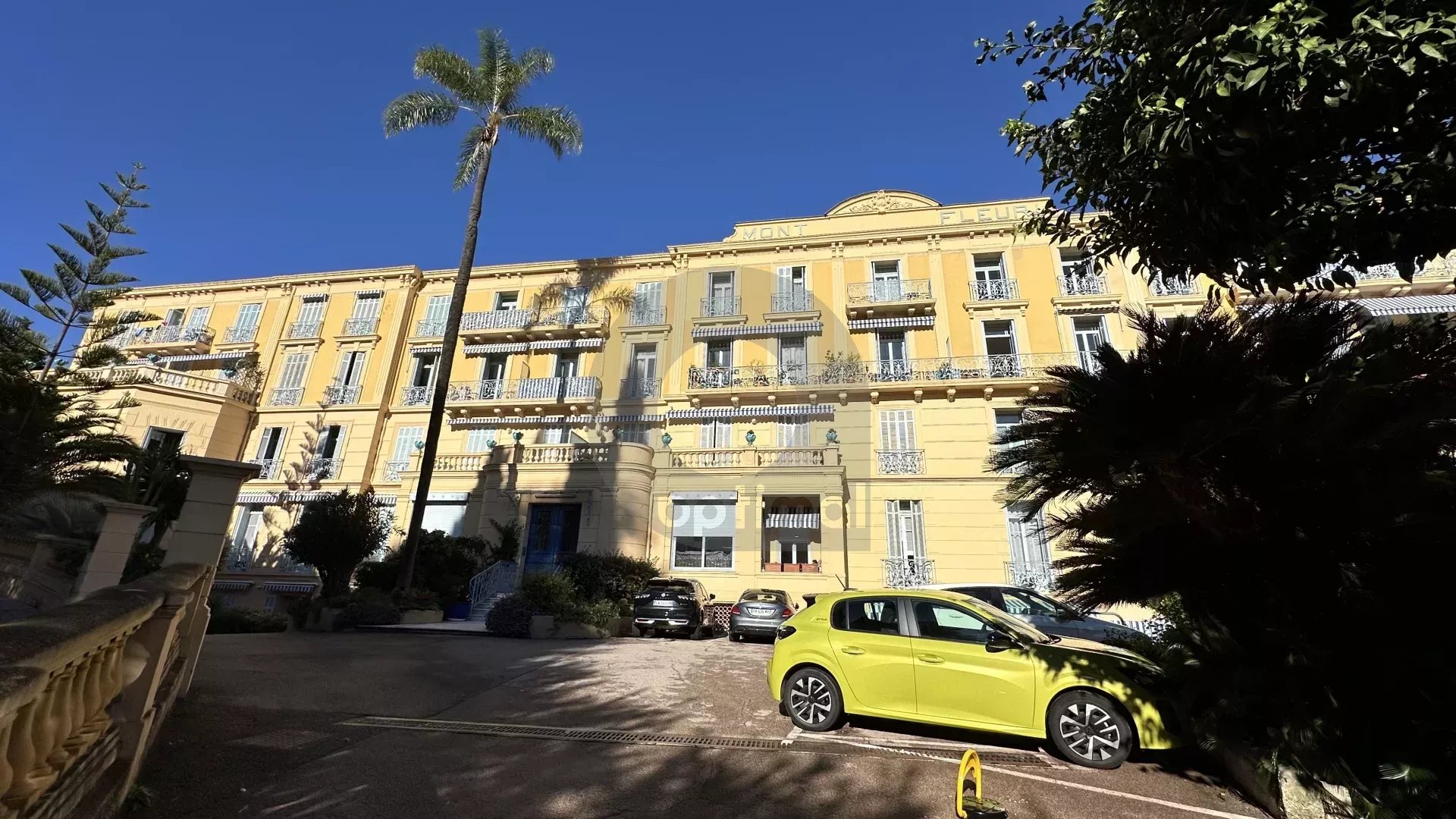 MENTON QUARTIER RIVIERA: VENTE DE LA NUE-PROPRIETE D’UN TRES BEL APPARTEMENT AVEC PARKING
